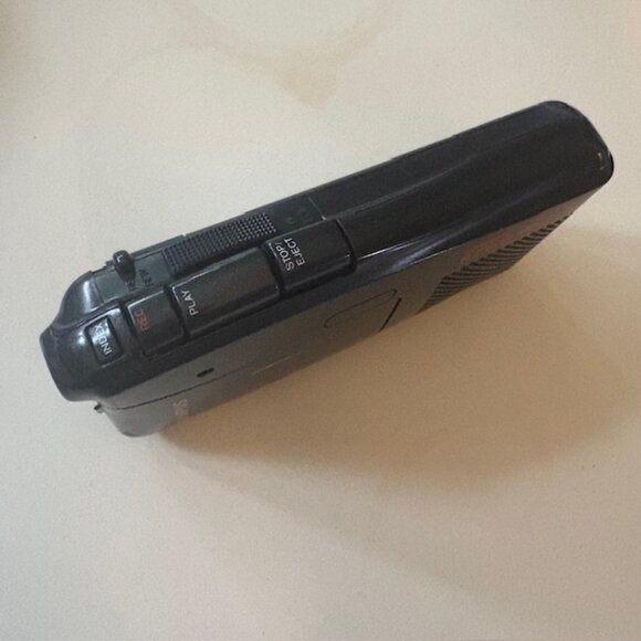 Olympus Pearlcorder S923 Microcassette Recorder - Picture 2 of 6